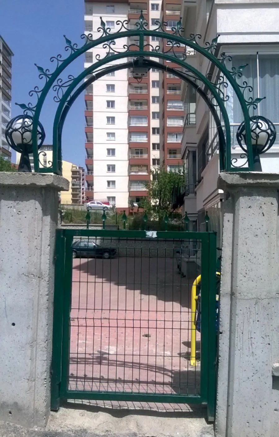 Panel Çit Kapı Sistemleri