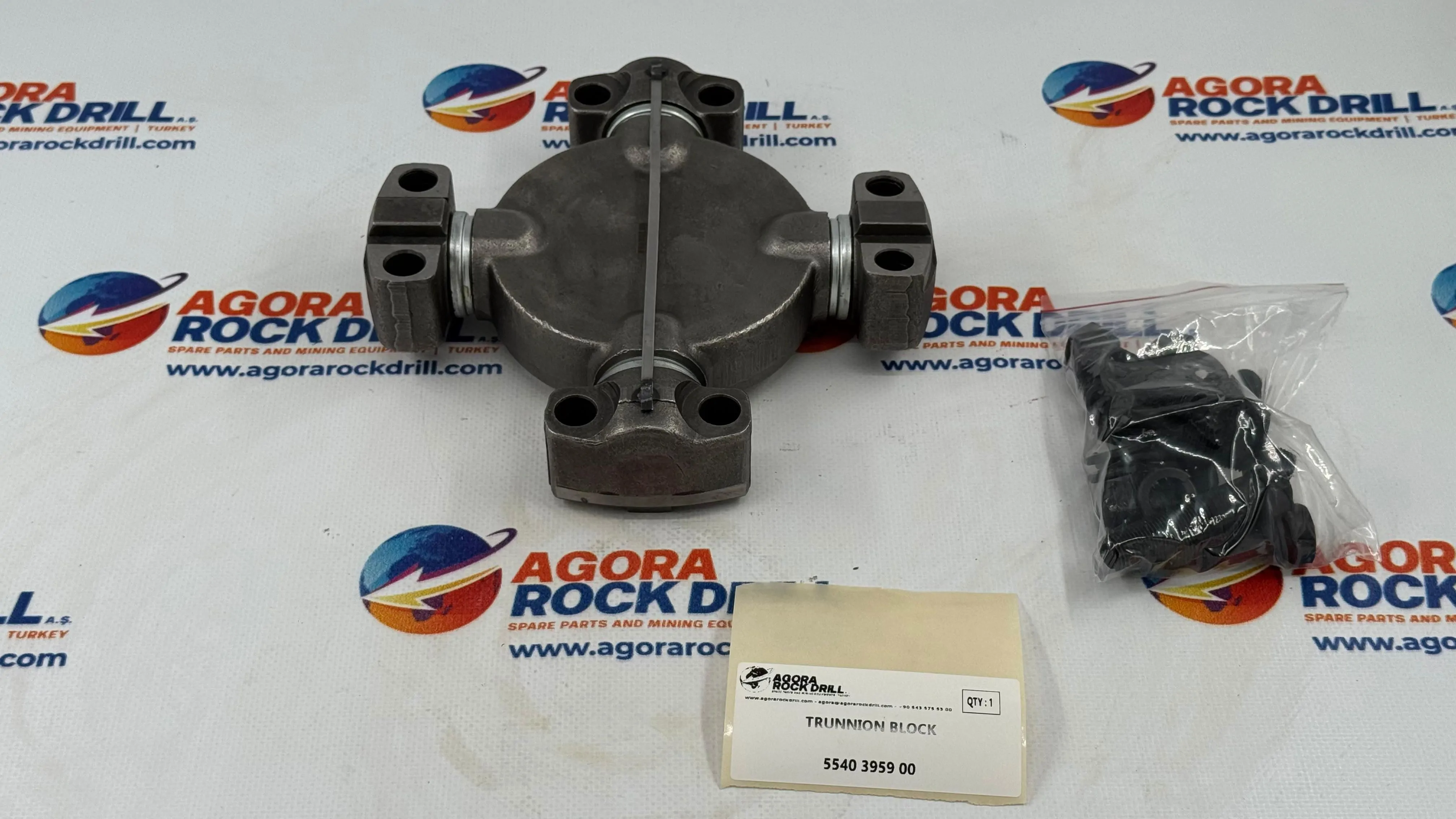 Epiroc - Atlas Copco - Trunnion Block - 5540 3959 00 - 5540395900 - 5540-3959-00